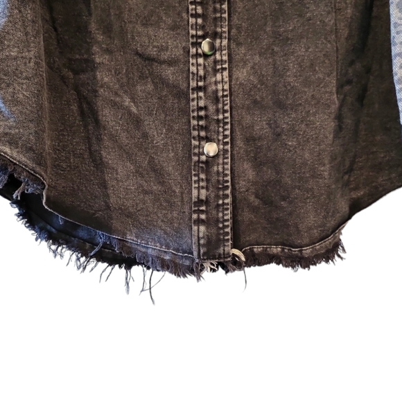 Fashion Nova denim jacket leopard print sleeves black edgy stylish fierce - Picture 6 of 8